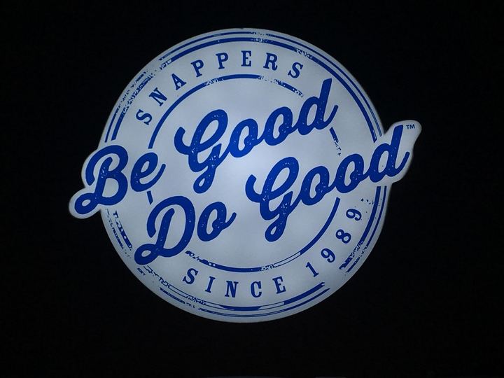 Round Snappers Be Good Do Good sign