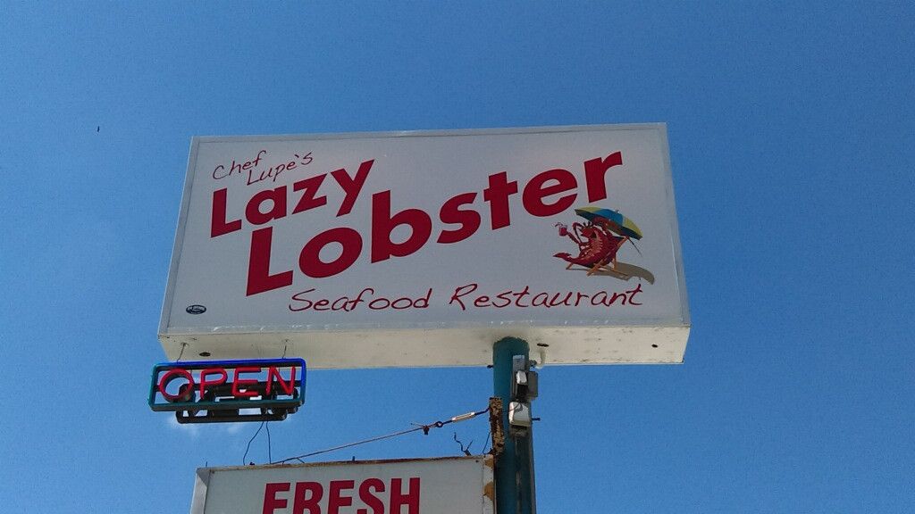 Lazy Lobster Seafood Restaurant pole sign